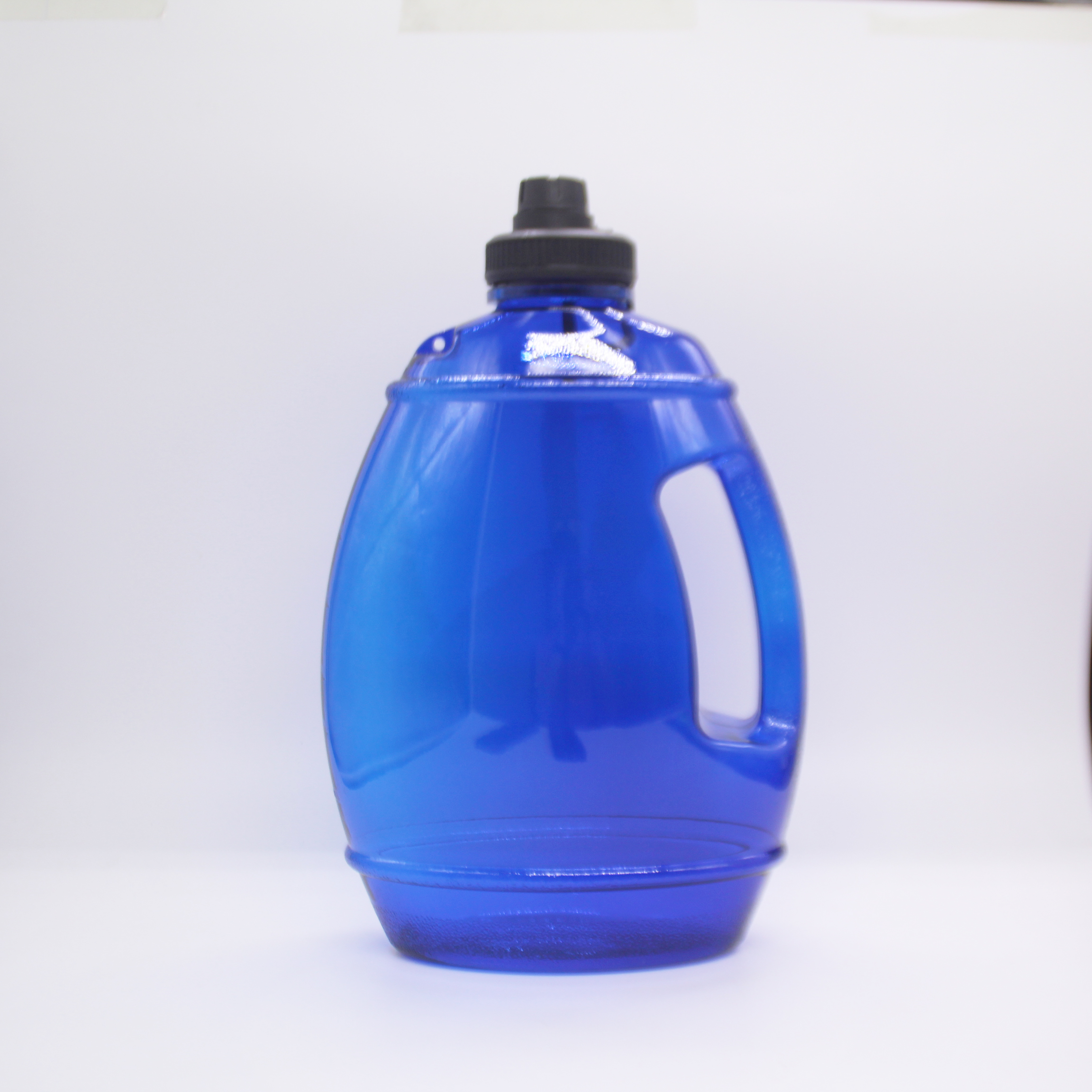 BPA Free Big Capacity Gallon Plastic Water Jug with handle and lid