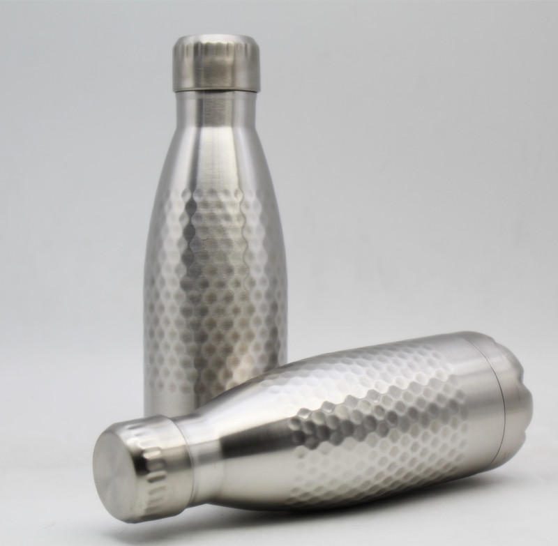 SS304 Approved Hammered stainless steel Water Bottle Cola Shaped 500ML High Vacuum Insulated Water Bottle