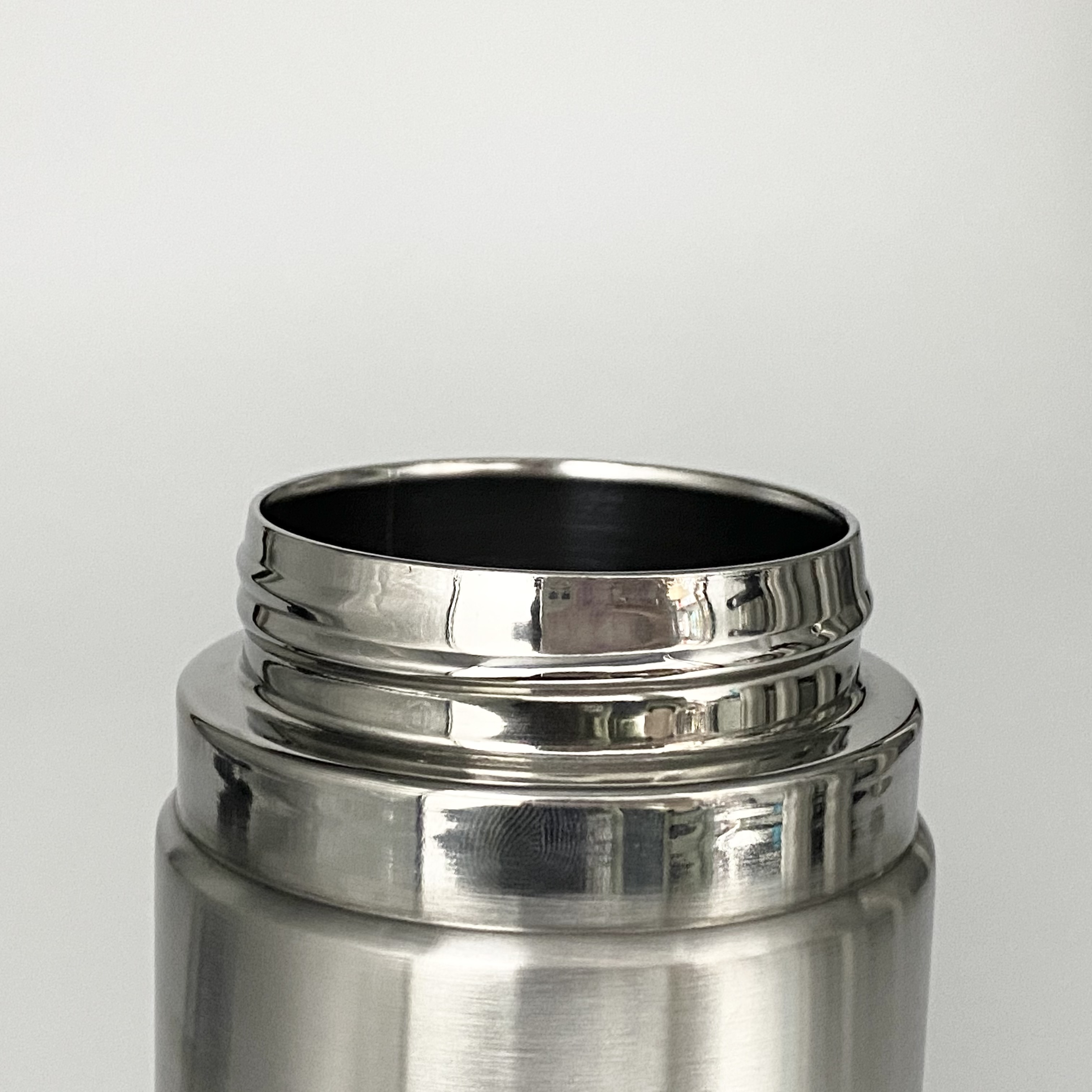 IRON °FLASK Sports Water Bottle -  Vacuum Insulated Stainless Steel, Hot Cold, Modern Double Walled, Simple Thermo Mug,
