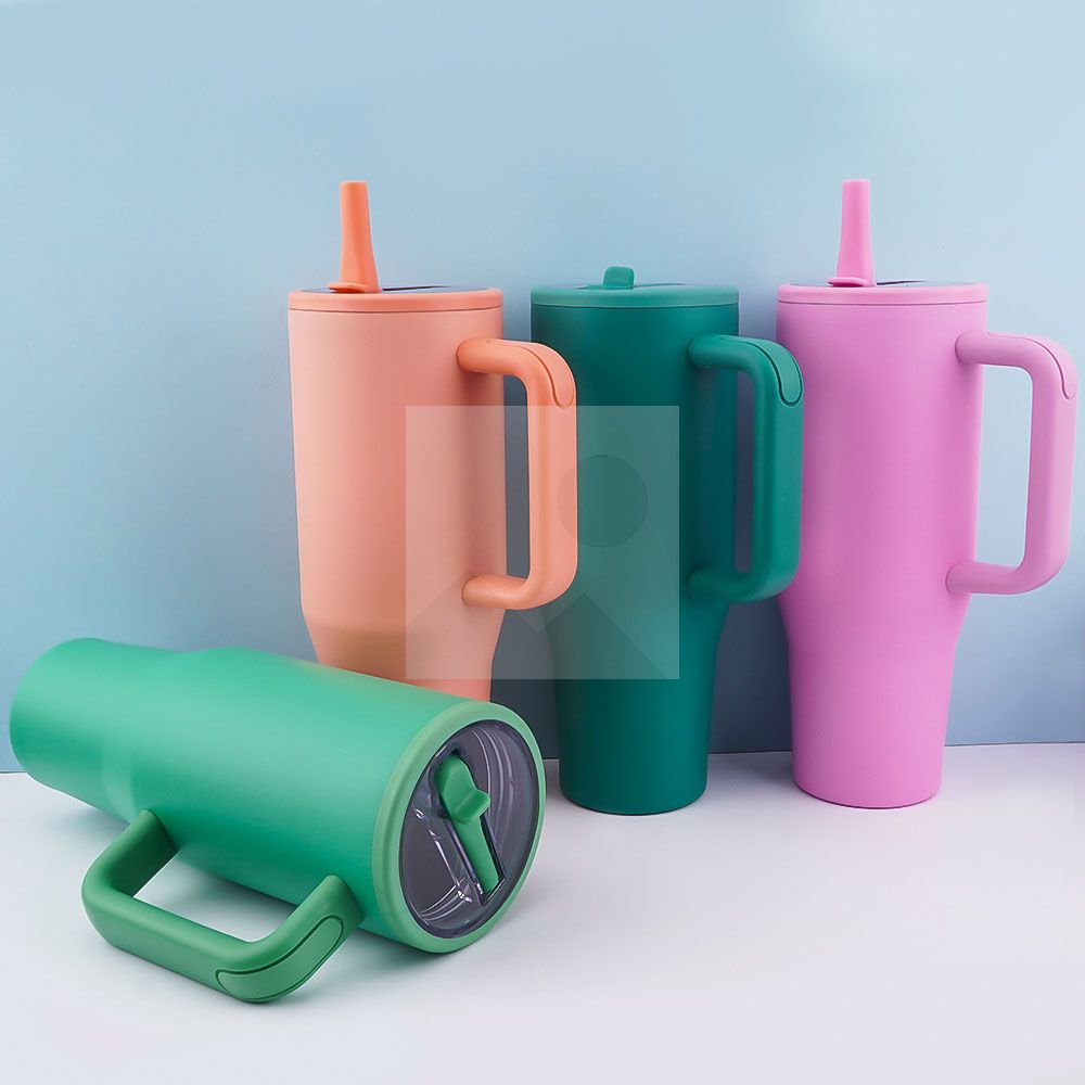 New design Custom logo 40 oz double wall Hot water cup Stainless steel insulated thermos cup with covered straw travel 40 oz tumbler