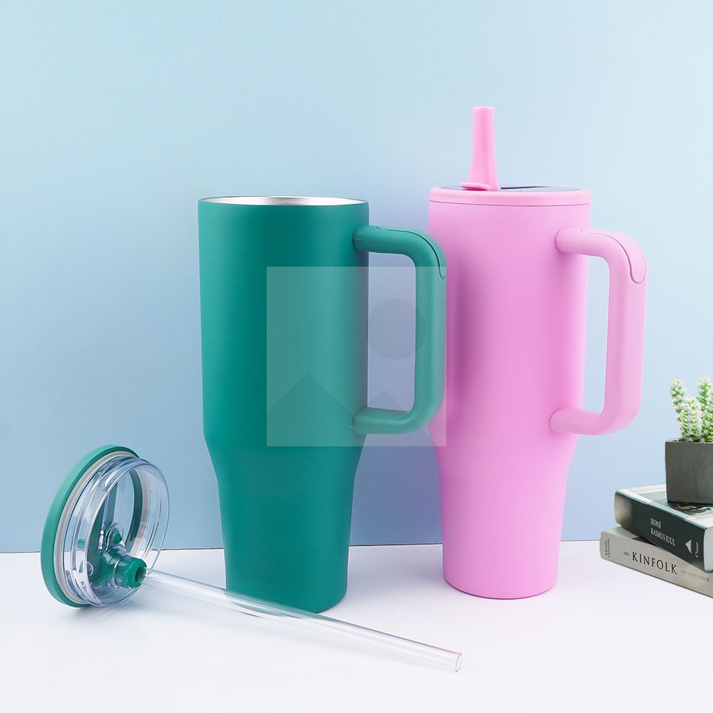 New design Custom logo 40 oz double wall Hot water cup Stainless steel insulated thermos cup with covered straw travel 40 oz tumbler