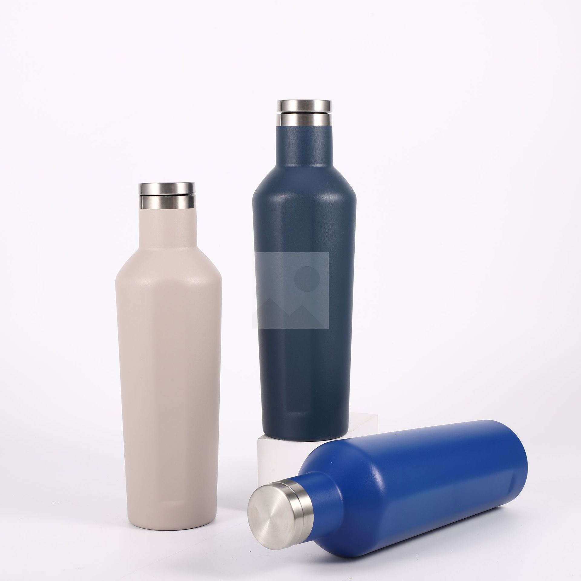 Coloured wine bottle Wine Bottle 750 ml stainless steel insulated bottle with vacuum seal cap