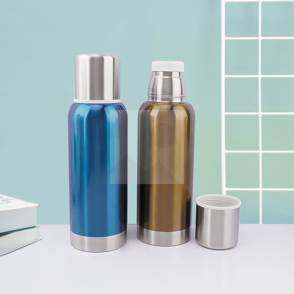 Custom colour 750ml 304 Yerba Companion Cup Double stainless steel thermos cup Vacuum thermos cup Hot water bottle with lid and straw
