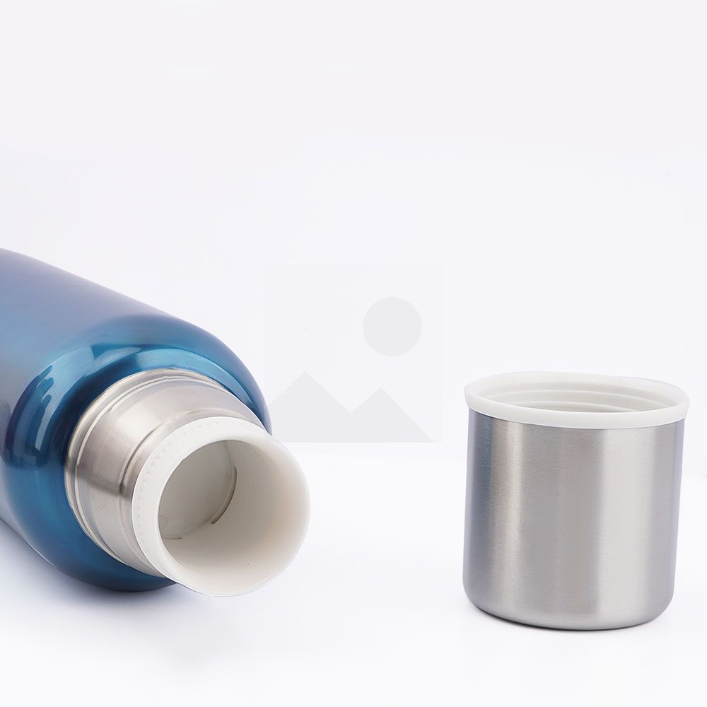 Custom colour 750ml 304 Yerba Companion Cup Double stainless steel thermos cup Vacuum thermos cup Hot water bottle with lid and straw
