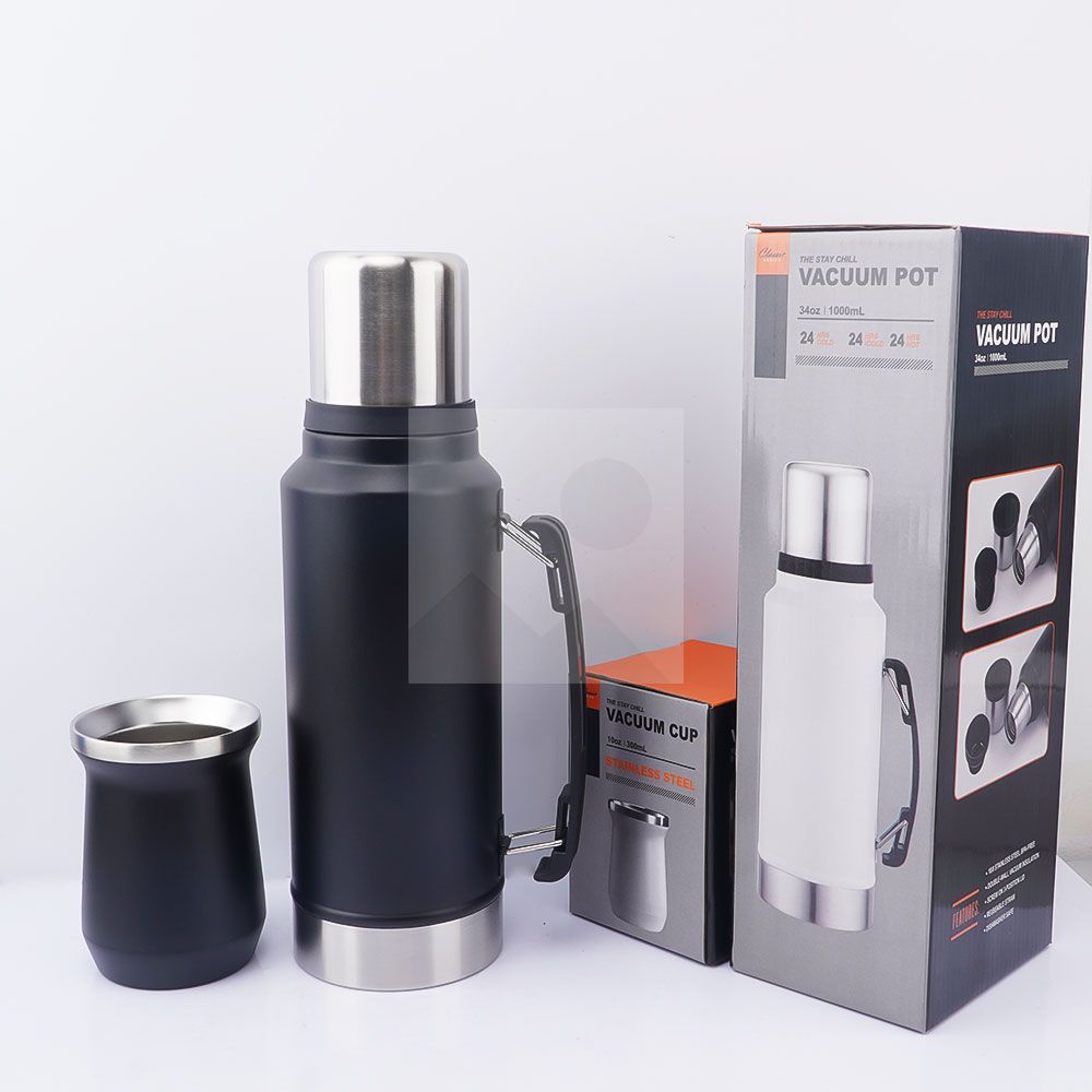 Custom 1.0 liter and 1.3 liter Argentine Companion thermos Each thermos comes with a 260 ml companion cup and stainless steel straw